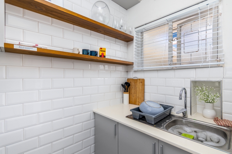 0 Bedroom Property for Sale in Sea Point Western Cape